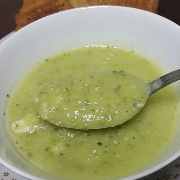 Creme Verde com Batata Doce e Frango